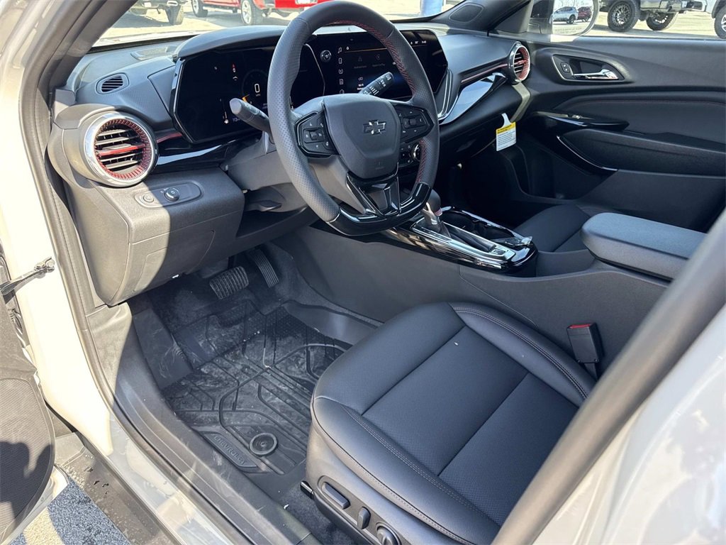 New 2026 Chevrolet Trax RS w/ Driver Confidence Package image 10