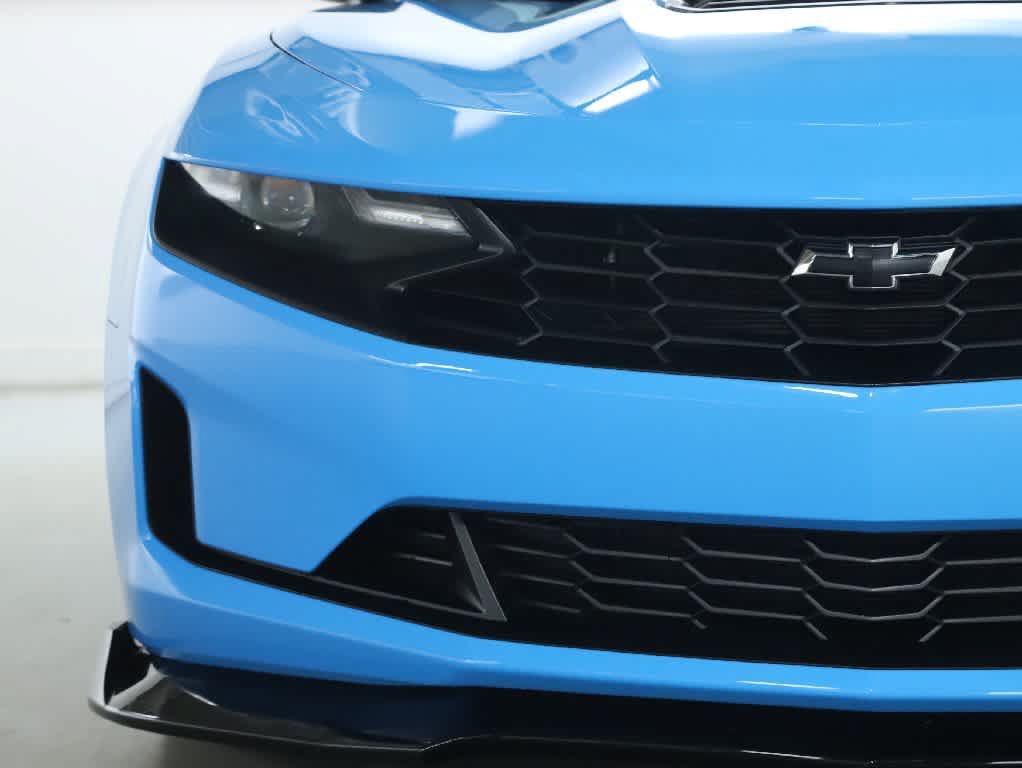 Used 2022 Chevrolet Camaro LT RWD image 6
