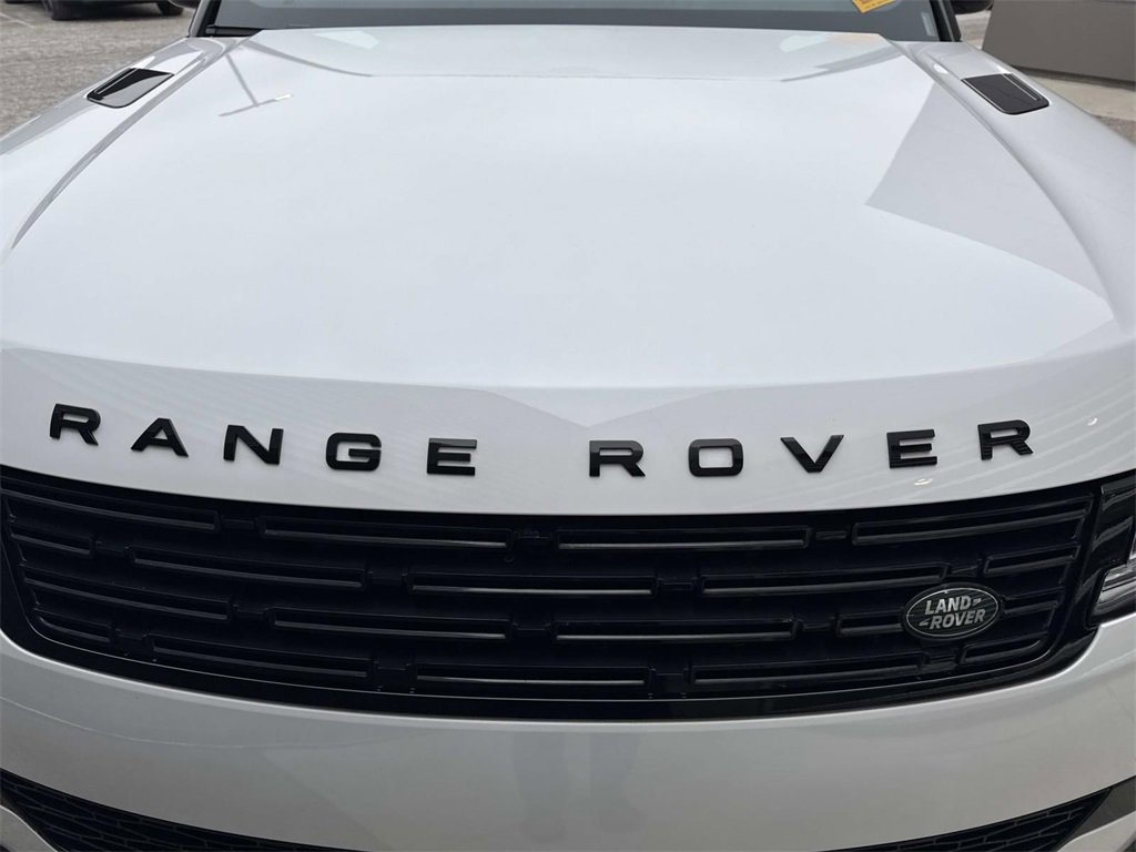 Used 2024 Land Rover Range Rover Sport Dynamic SE image 10