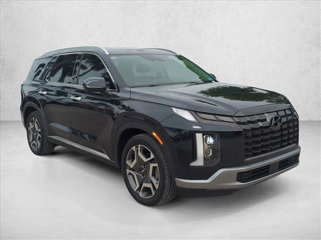 Used 2024 Hyundai Palisade Limited FWD image 3
