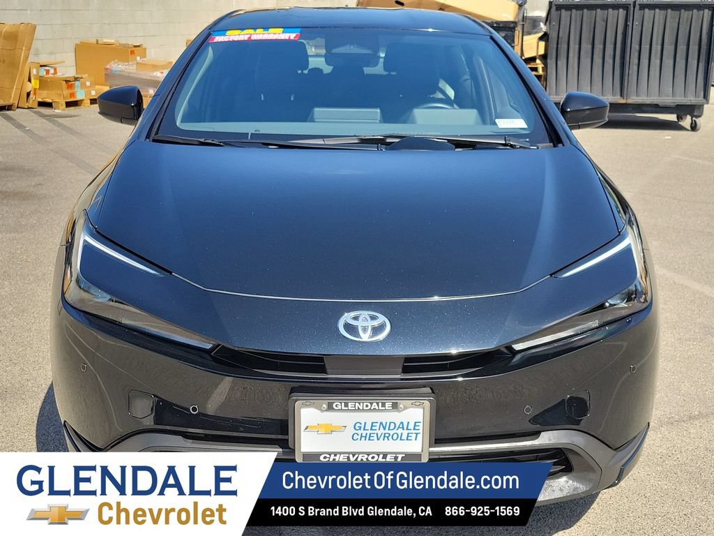 Used 2025 Toyota Prius LE AWD/4WD image 8