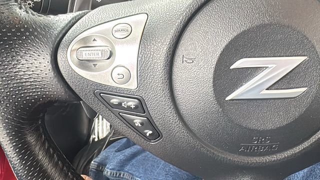 Used 2017 Nissan 370Z Touring RWD image 17