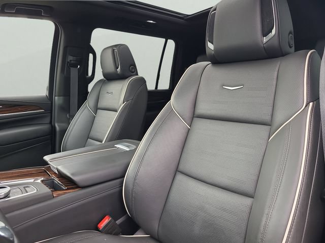 Used 2024 Cadillac Escalade ESV Premium Luxury w/ Performance Package AWD/4WD image 21