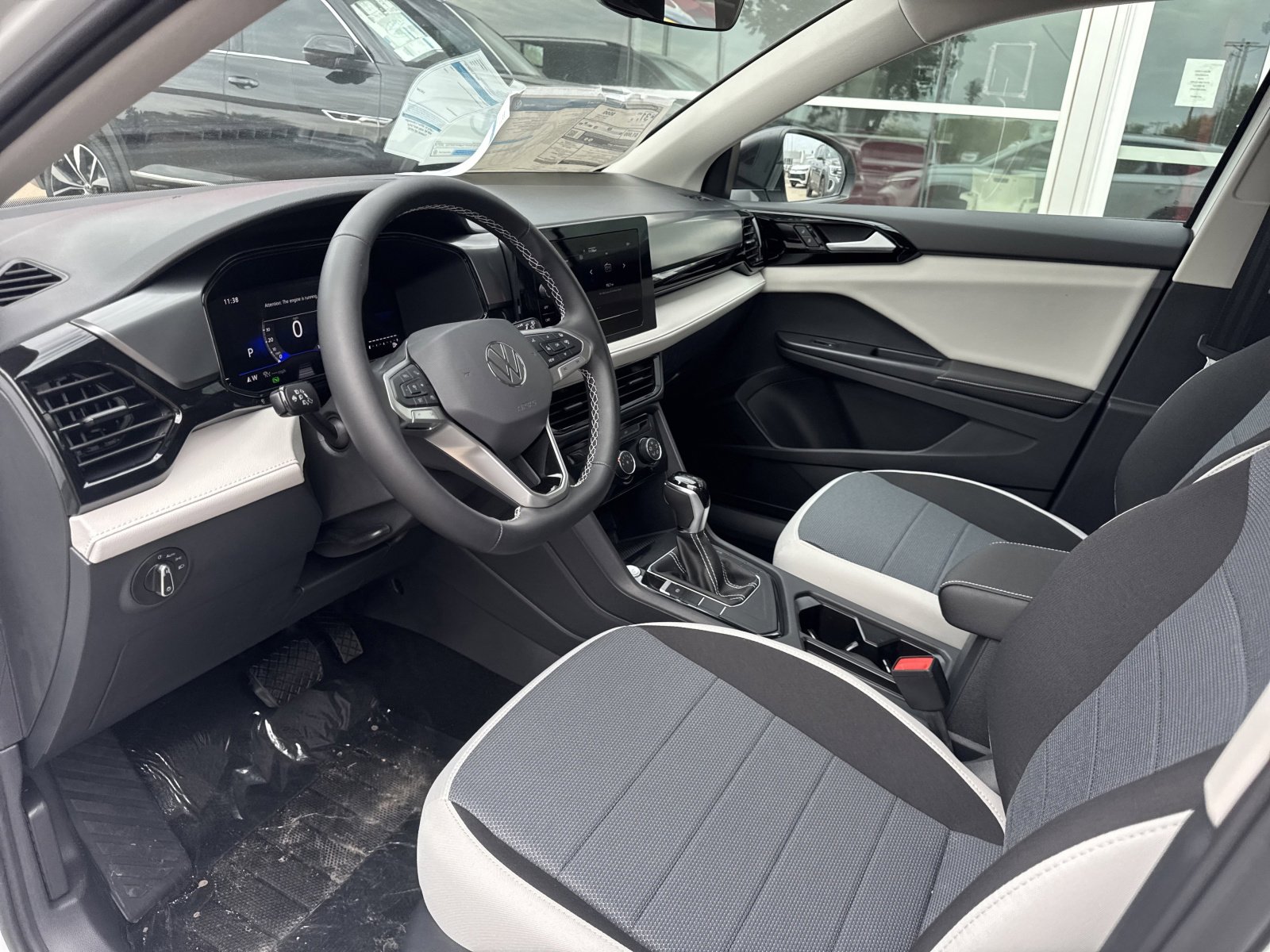 New 2026 Volkswagen Taos S image 9