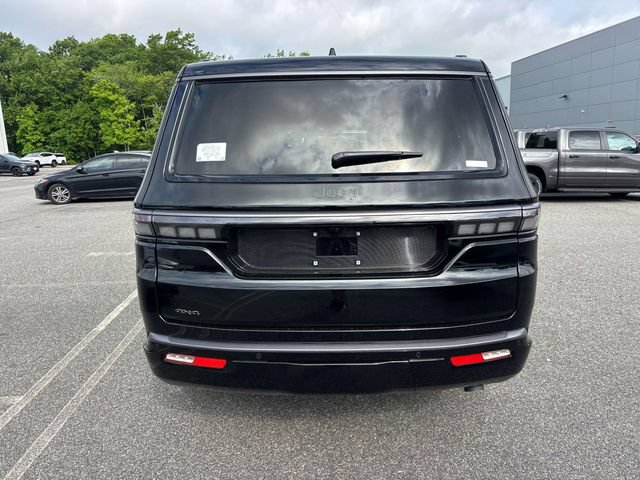 New 2026 Jeep Grand Wagoneer Limited AWD/4WD image 3