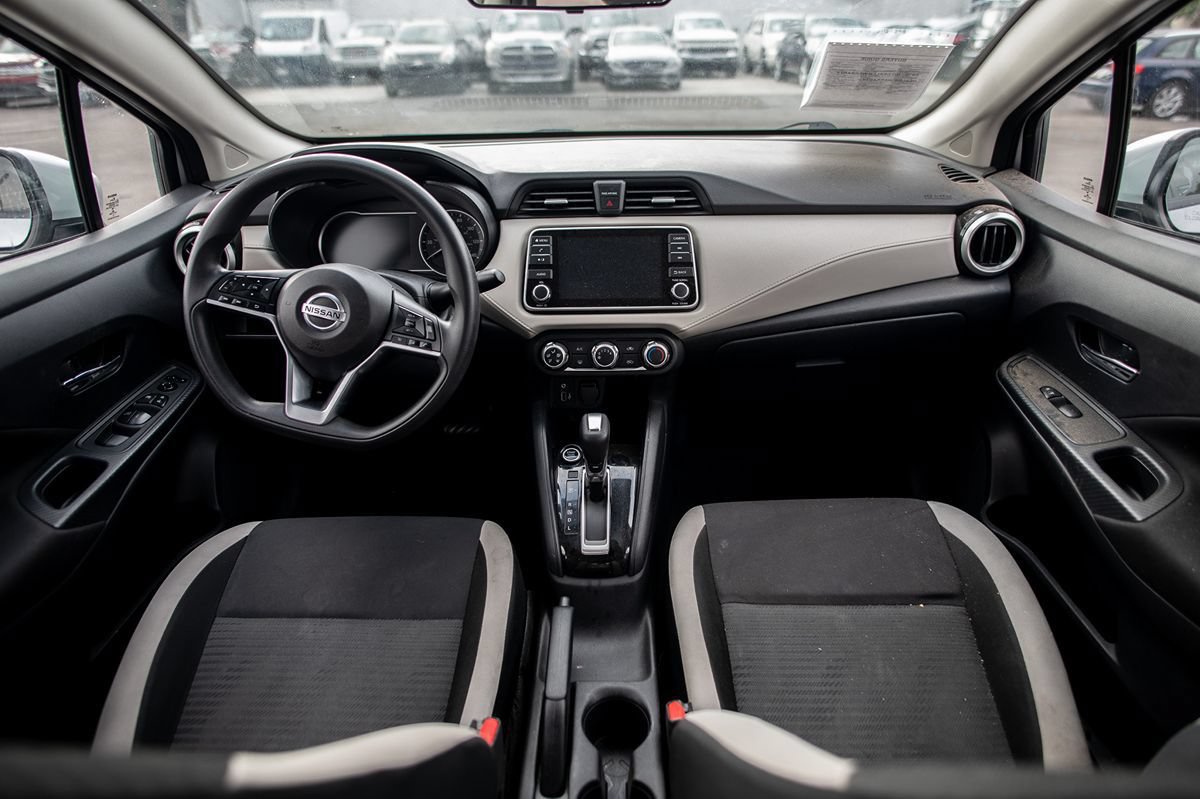 Used 2021 Nissan Versa SV FWD image 24