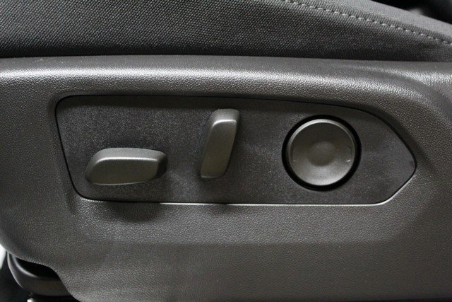 New 2026 GMC Sierra 1500 Elevation image 17