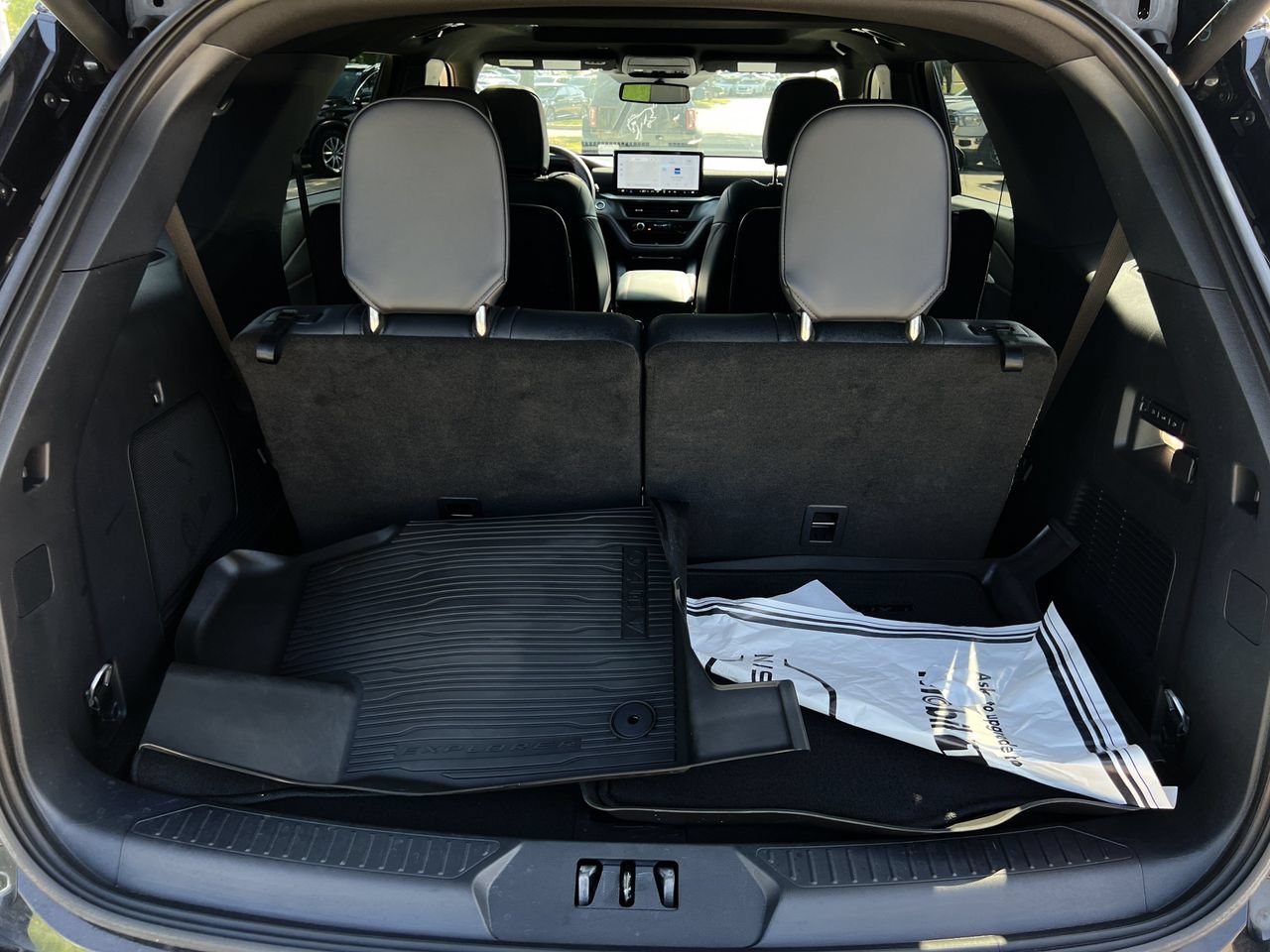 Used 2025 Ford Explorer ST w/ Sun And Sound Package RWD image 27