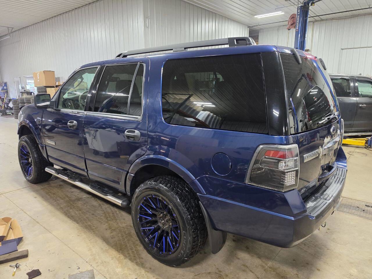 Used 2008 Ford Expedition XLT AWD/4WD image 5