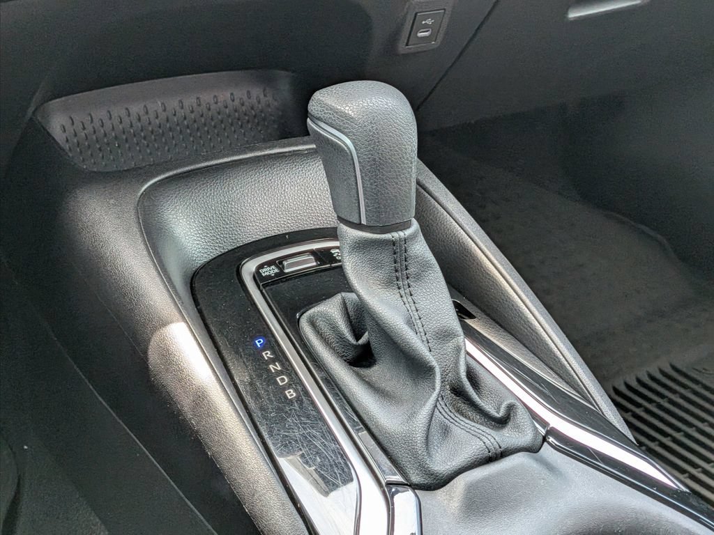 Used 2025 Toyota Corolla SE FWD image 21