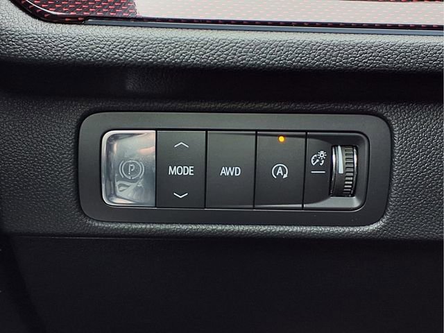 New 2026 Chevrolet Traverse Z71 w/ Driver Confidence Package image 11