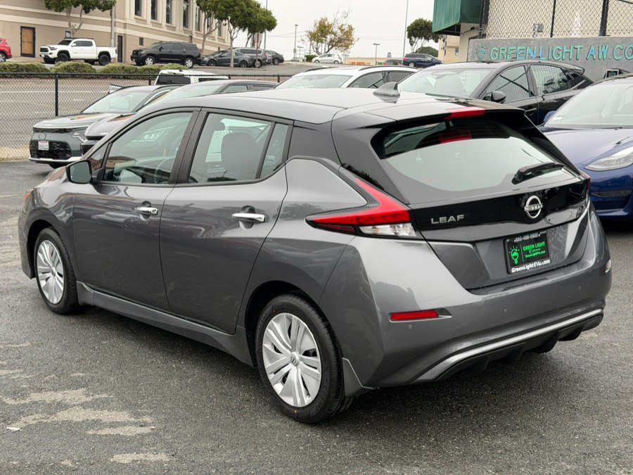 Used 2025 Nissan Leaf S FWD image 7