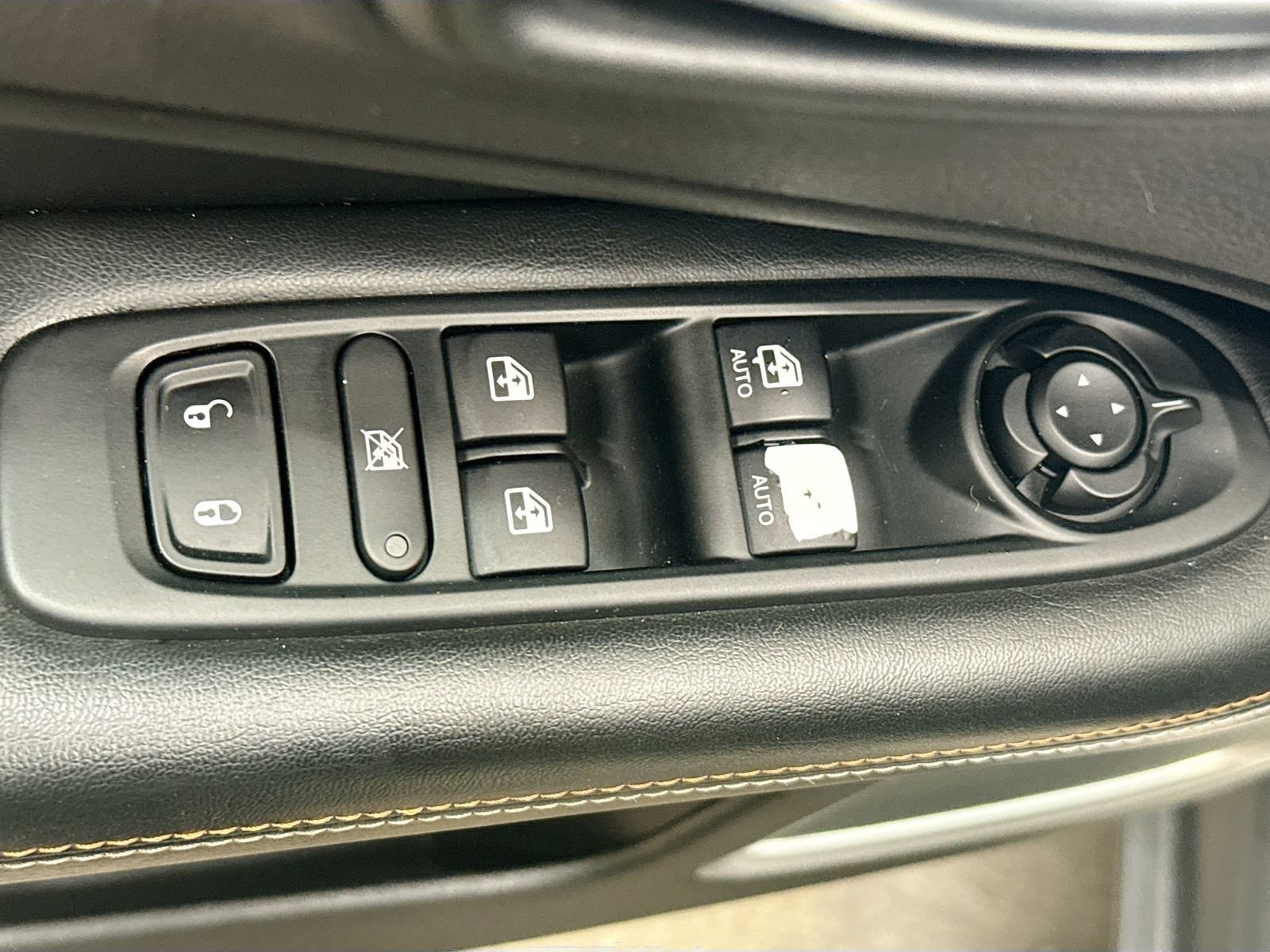 Used 2018 Jeep Compass Latitude w/ Popular Equipment Group AWD/4WD image 20