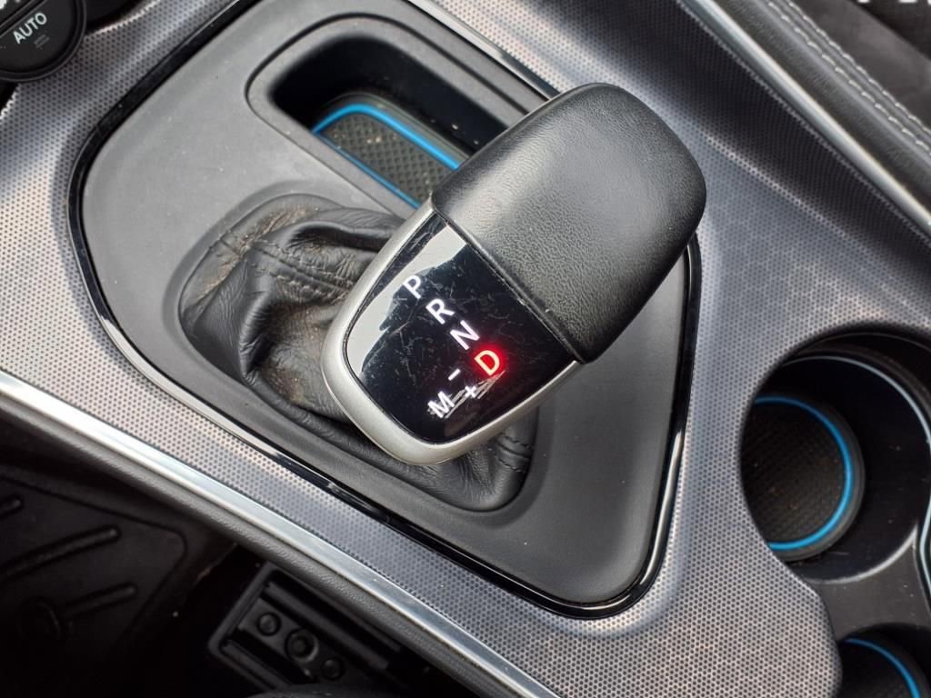 Used 2016 Dodge Challenger R/T Scat Pack w/ Leather Interior Group image 22