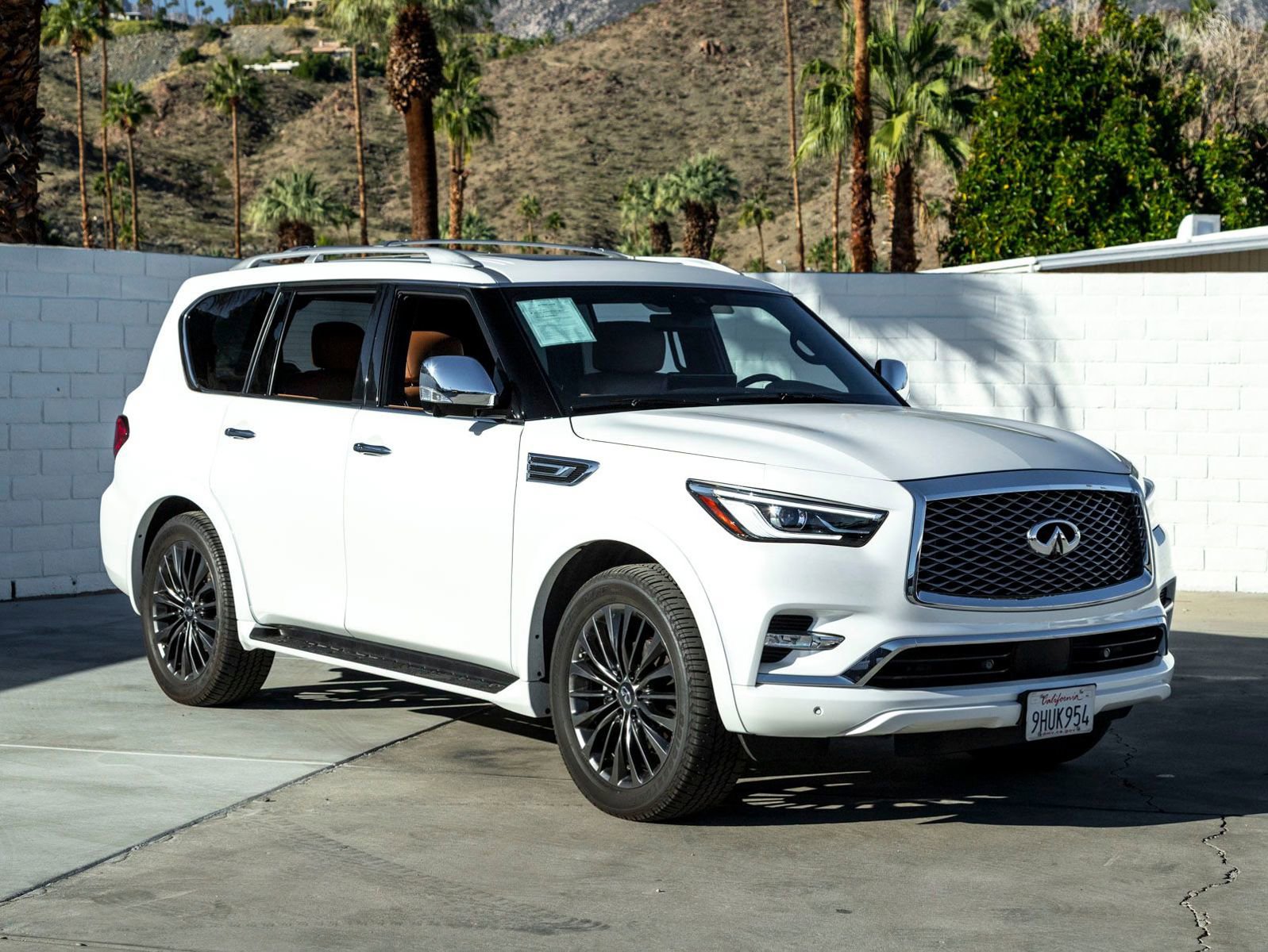 Used 2023 INFINITI QX80 Sensory w/ Cargo Package image 2