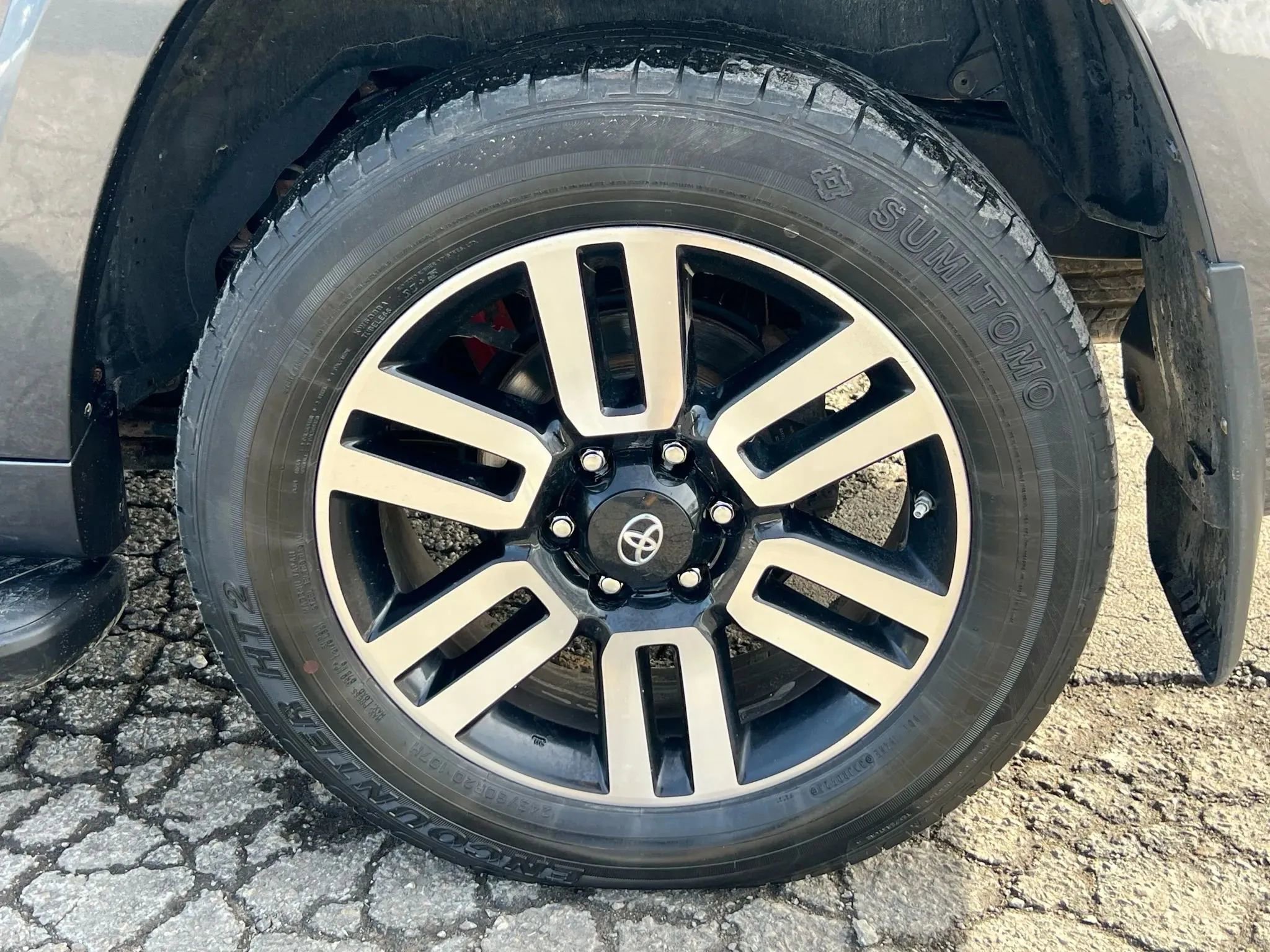 Used 2018 Toyota 4Runner Limited AWD/4WD image 12