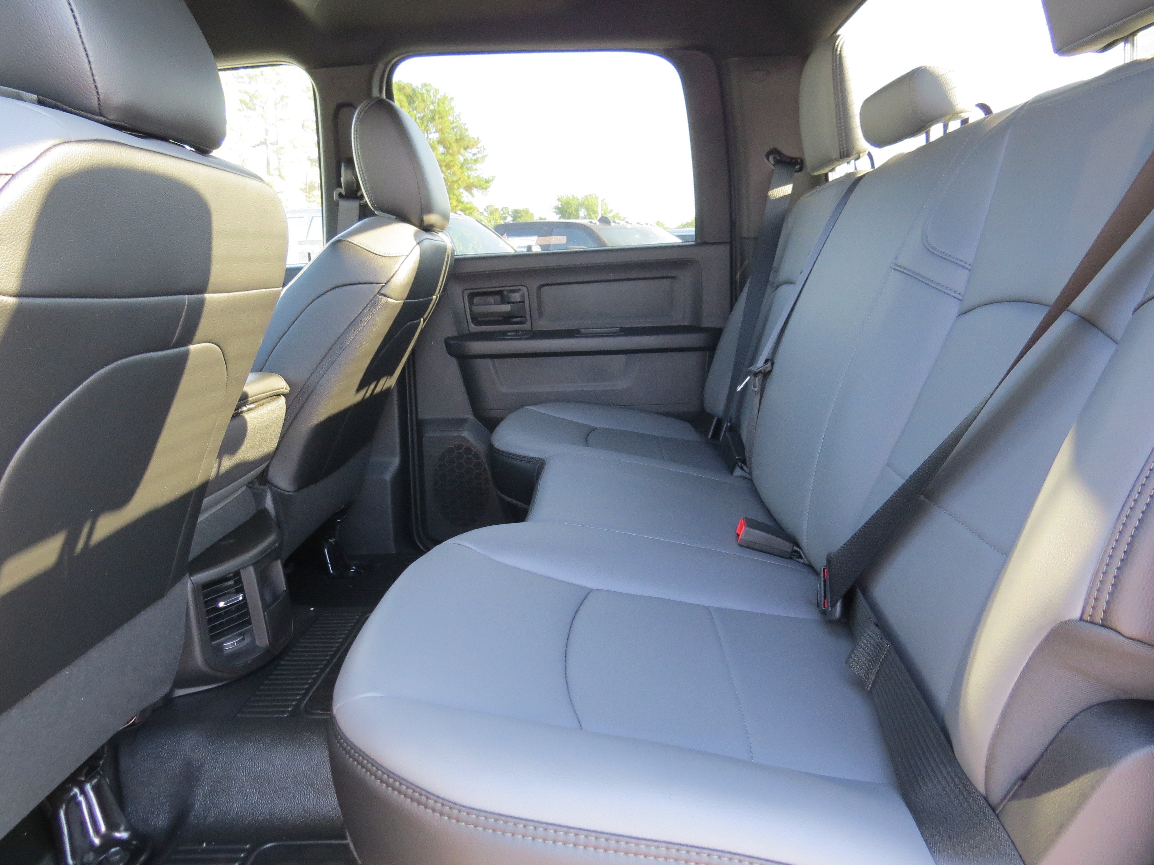 New 2026 RAM 3500 Tradesman w/ Chrome Appearance Group AWD/4WD image 15