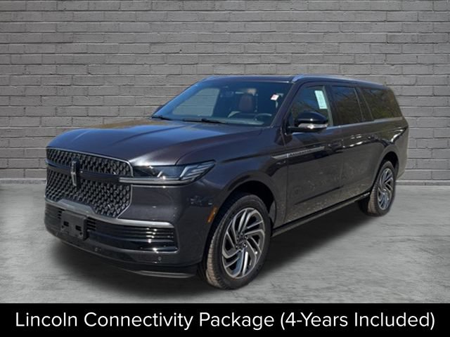 New 2026 Lincoln Navigator L Reserve AWD/4WD image 3