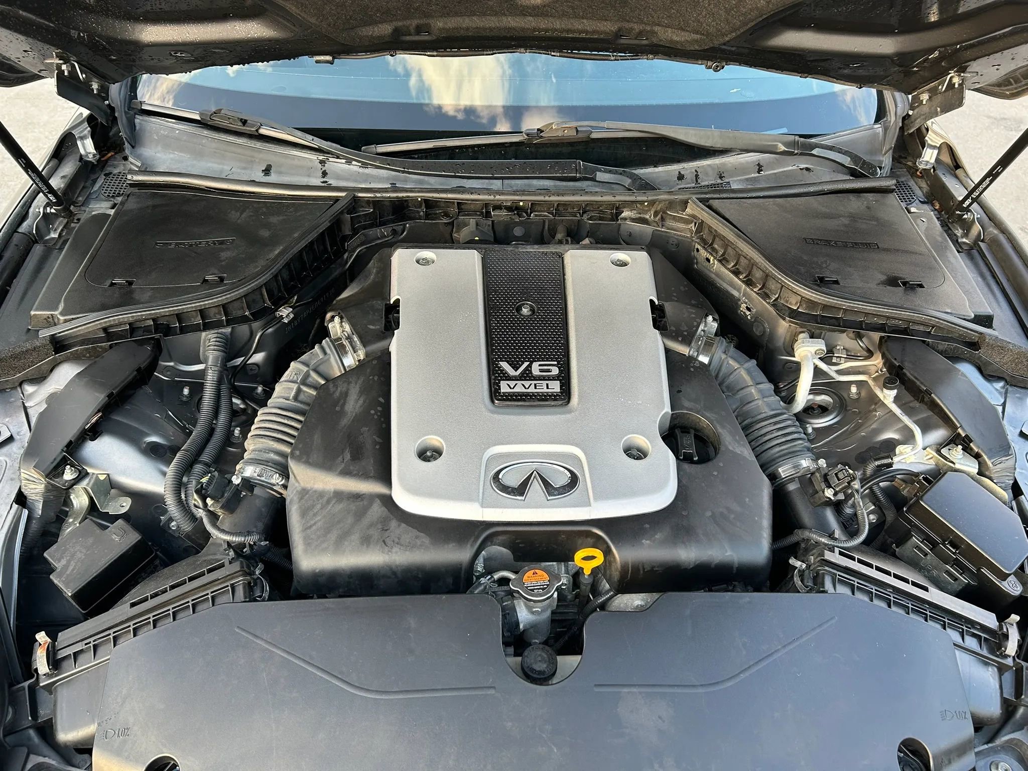 Used 2014 INFINITI Q50 Premium w/ Technology Package RWD image 31