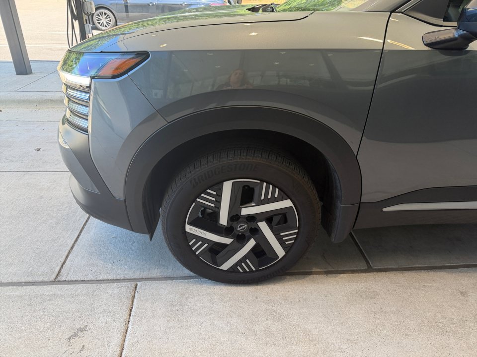 Certified 2026 Nissan Kicks SV FWD image 31