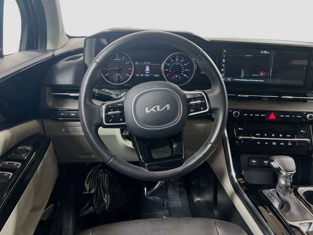 Used 2024 Kia Carnival EX image 23