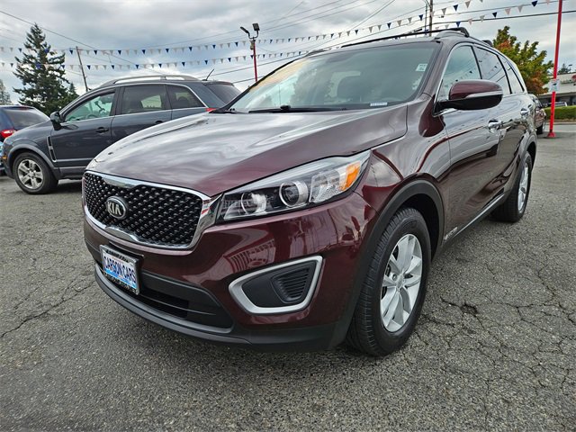Used 2017 Kia Sorento LX image 6
