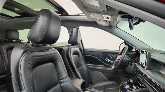 Used 2022 Lincoln Corsair AWD w/ Premium Package image 21