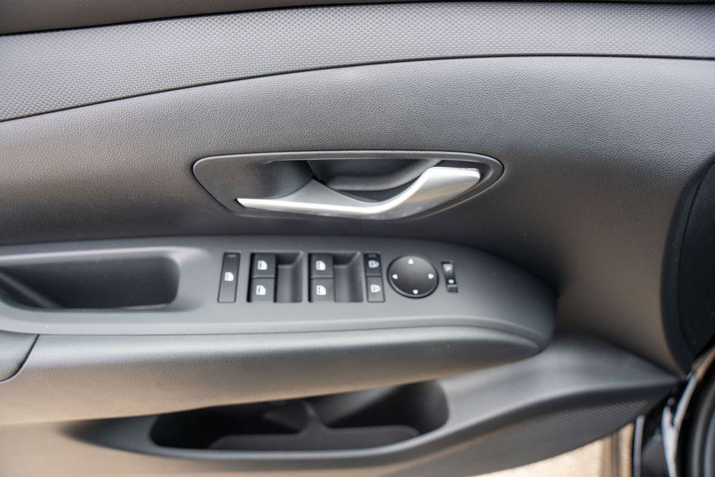 New 2026 Hyundai Tucson SEL image 16