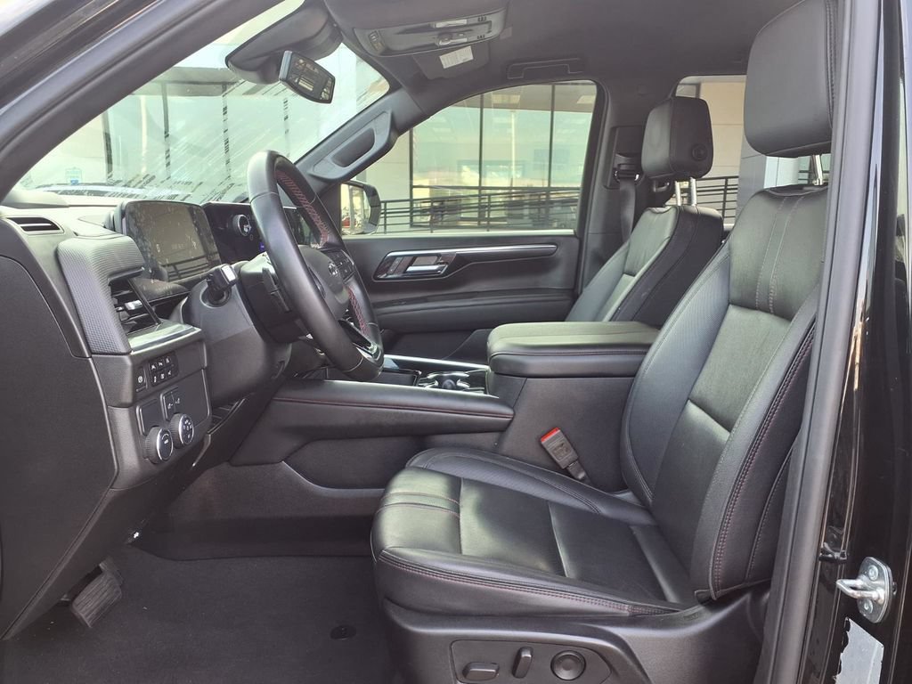 Used 2025 Chevrolet Tahoe RST RWD image 17