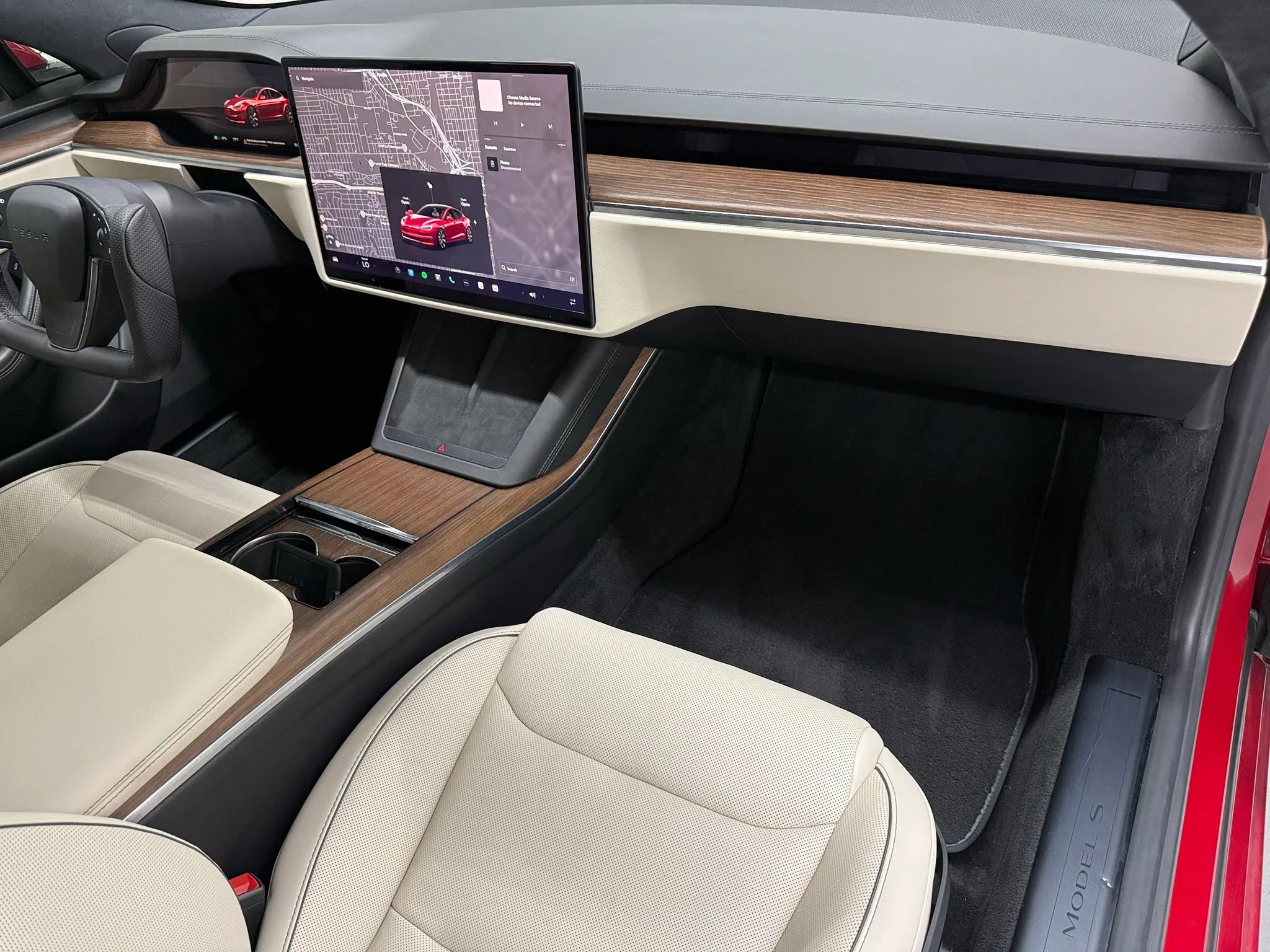 Used 2021 Tesla Model S Plaid image 10