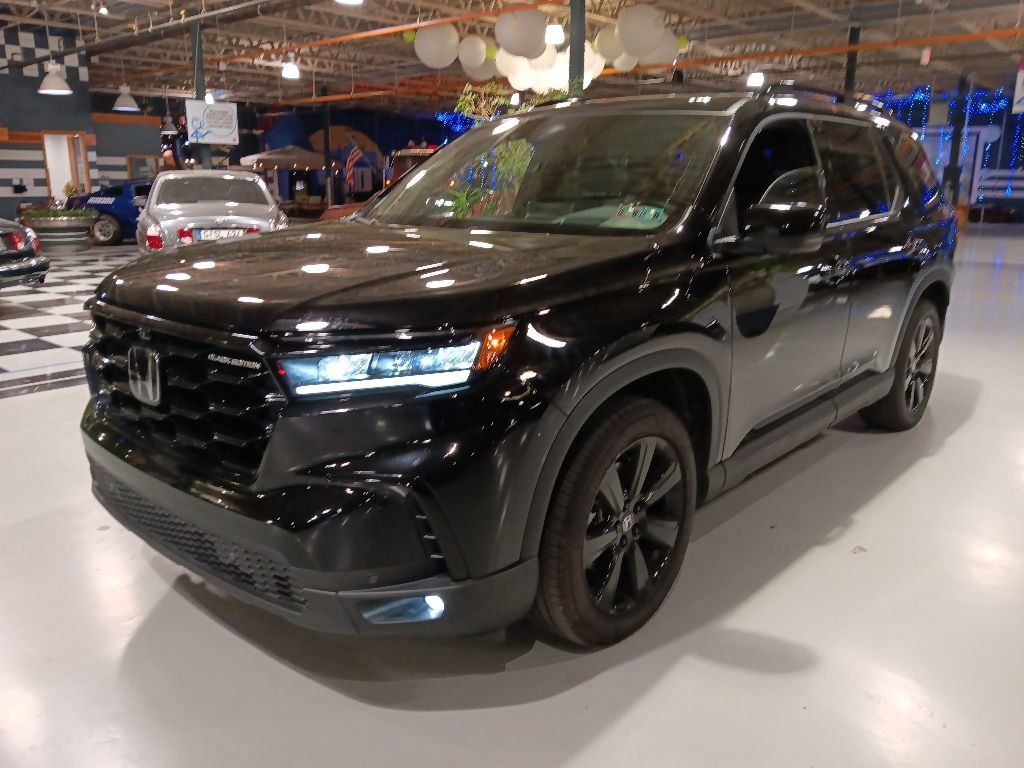 Used 2025 Honda Pilot Black Edition image 1