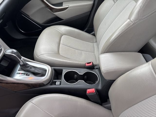 Used 2013 Buick Verano Convenience FWD image 17