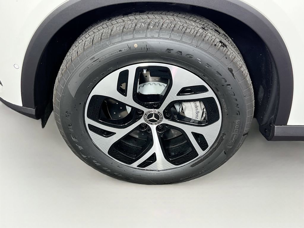 Used 2026 Mercedes-Benz GLC 350e 4MATIC image 33