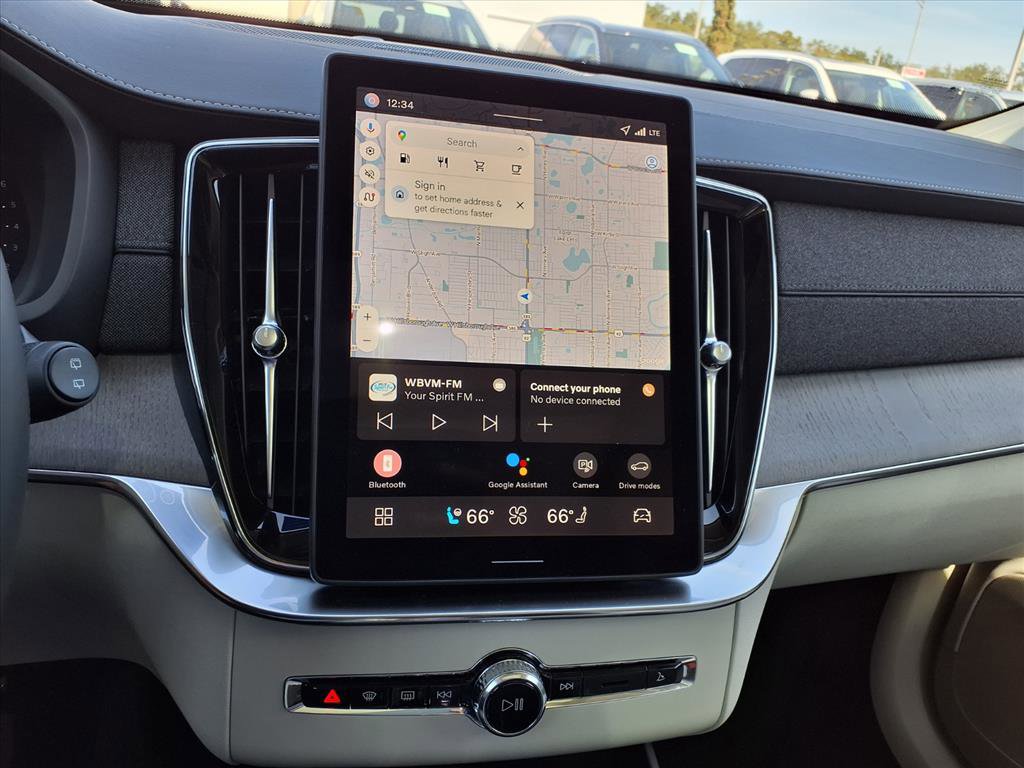 New 2026 Volvo XC90 B6 Ultra w/ Protection Package image 16