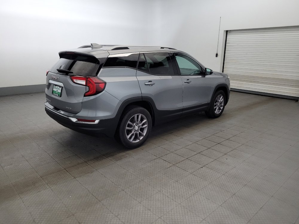 Used 2023 GMC Terrain SLT AWD/4WD image 10
