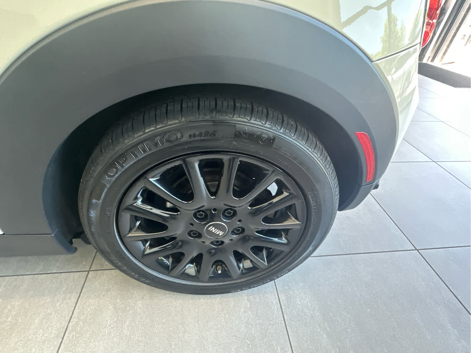 Used 2018 MINI Cooper 2-Door Hardtop FWD image 17