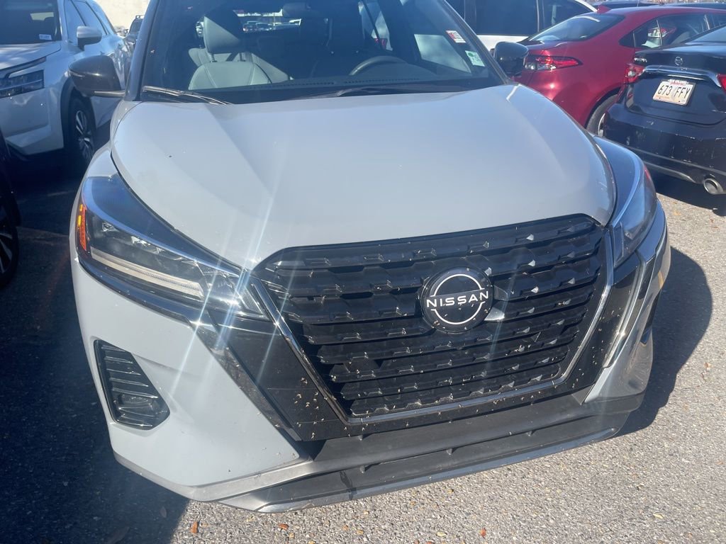 Used 2024 Nissan Kicks SR w/ SR Premium Package image 5