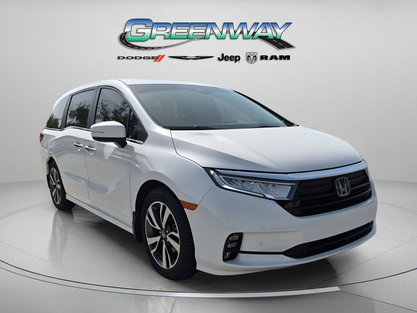 Used 2023 Honda Odyssey Touring image 1