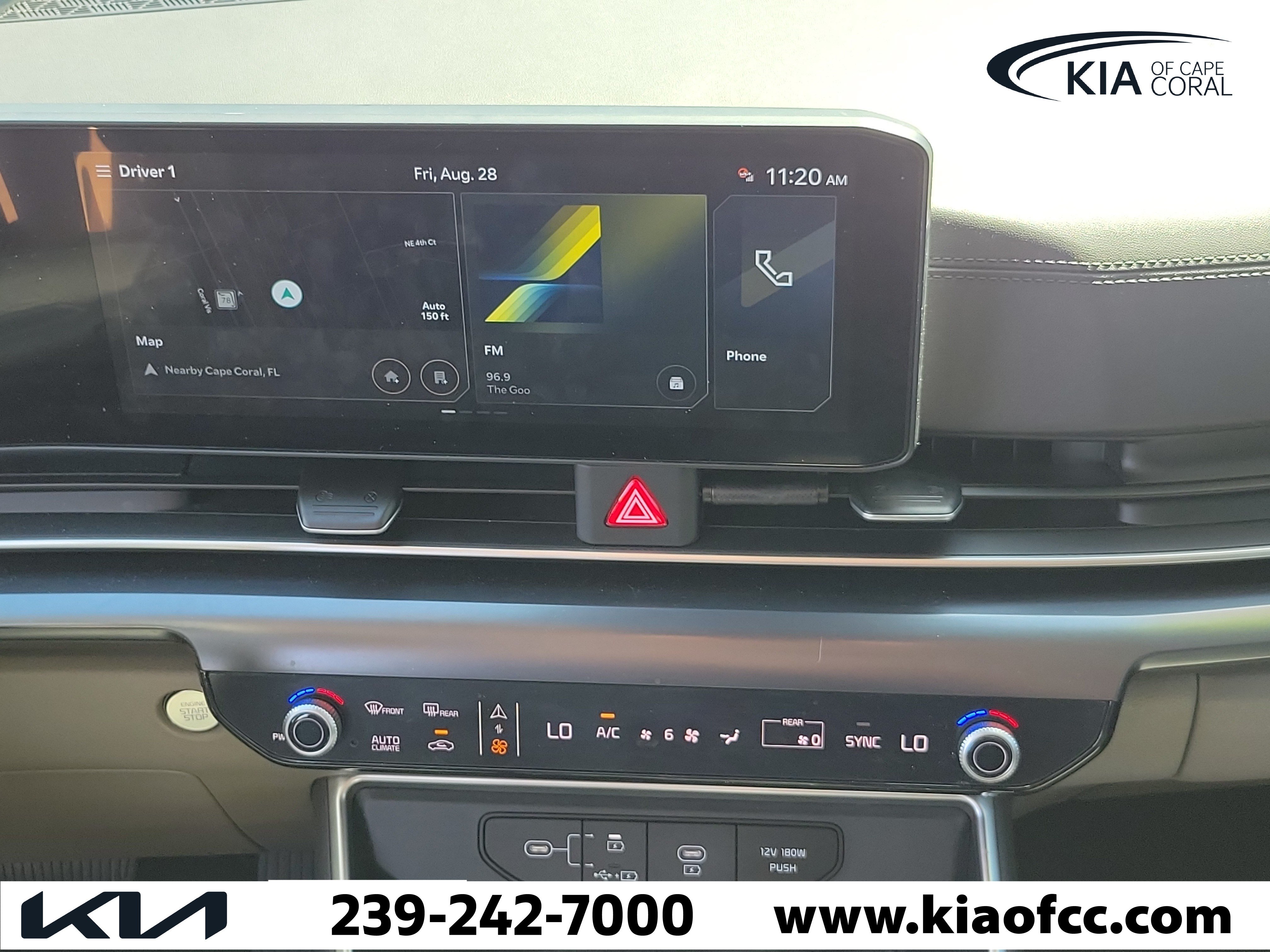 Certified 2025 Kia Carnival LX FWD image 18