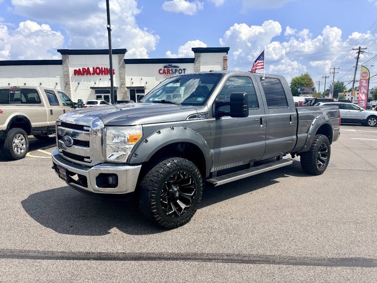 Used 2014 Ford F250 Lariat w/ Lariat Interior Package AWD/4WD image 2
