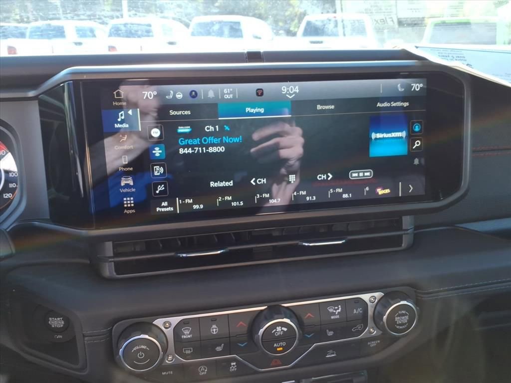 New 2025 Jeep Wrangler Unlimited Rubicon w/ Convenience Group image 14