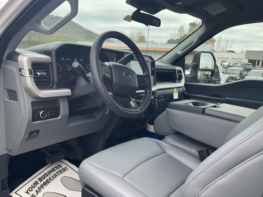 New 2026 Ford F250 XL AWD/4WD image 15