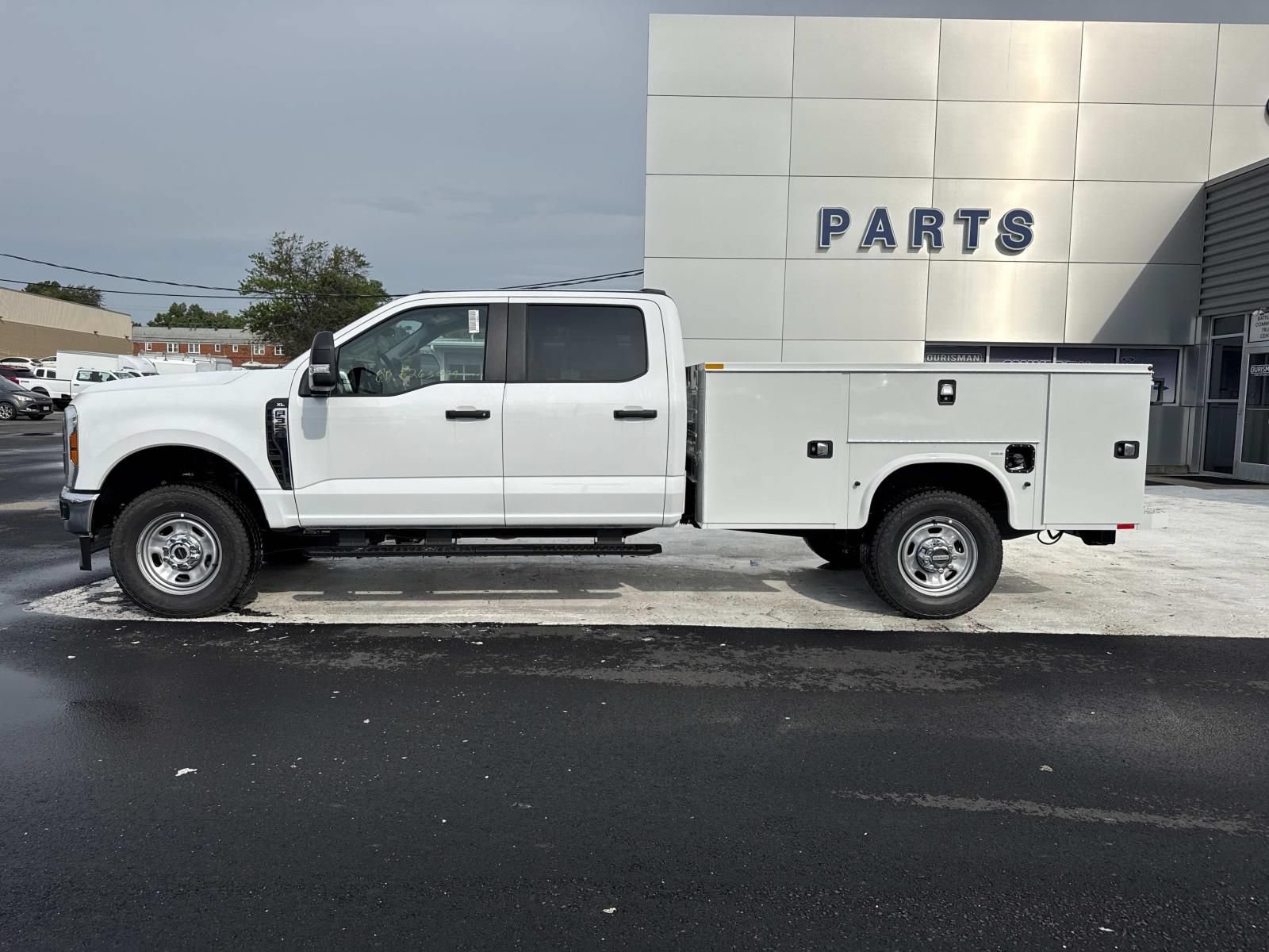 New 2026 Ford F350 XL w/ XL Chrome Package AWD/4WD image 6