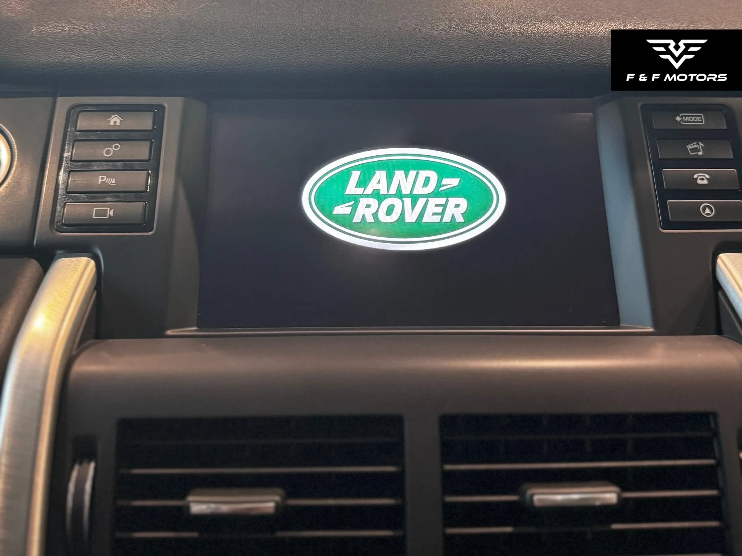 Used 2015 Land Rover Discovery Sport HSE Luxury AWD/4WD image 18