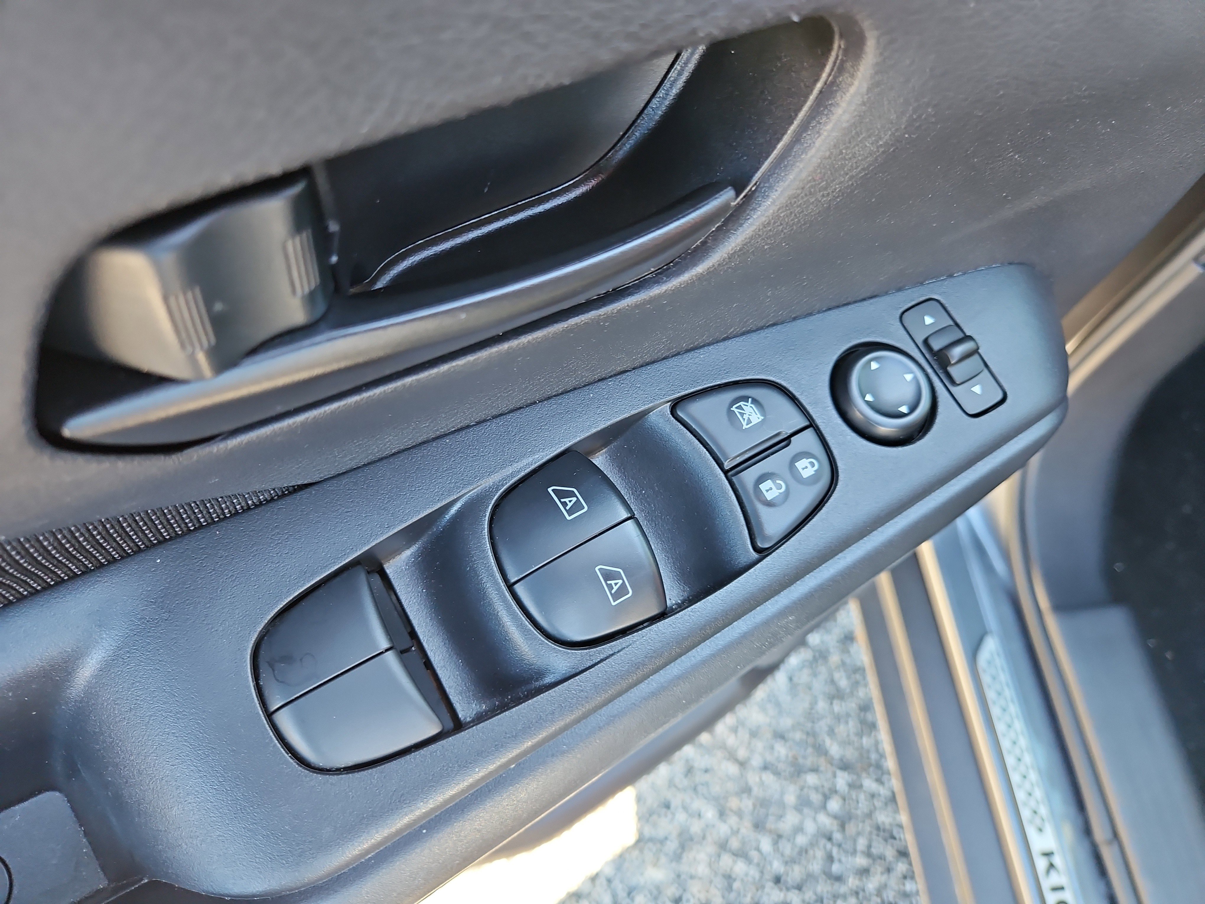 Used 2024 Nissan Kicks S w/ Interior Electronics Package FWD image 14