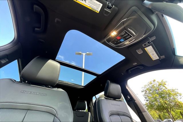 New 2025 Jeep Grand Cherokee L Overland image 26