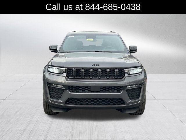 New 2026 Jeep Grand Cherokee Limited w/ Luxury Tech Group II RWD image 2