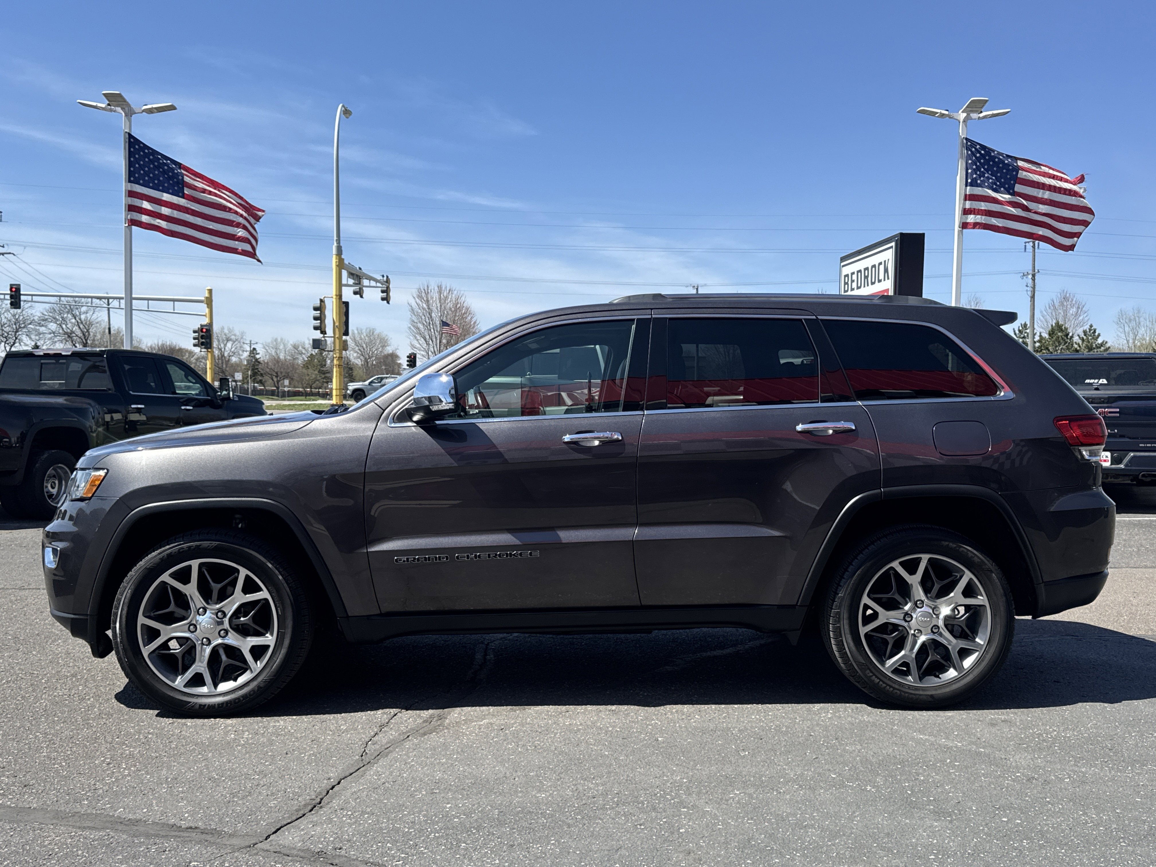 Used 2020 Jeep Grand Cherokee Limited AWD/4WD image 4