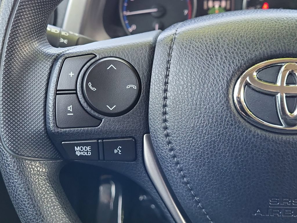 Used 2018 Toyota RAV4 LE w/ All Weather Liner Package AWD/4WD image 24