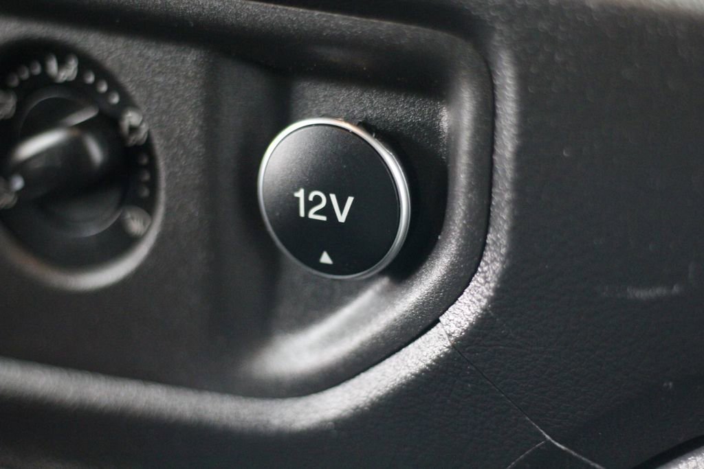 Used 2016 Ford Transit 150 130 Low Roof RWD image 21
